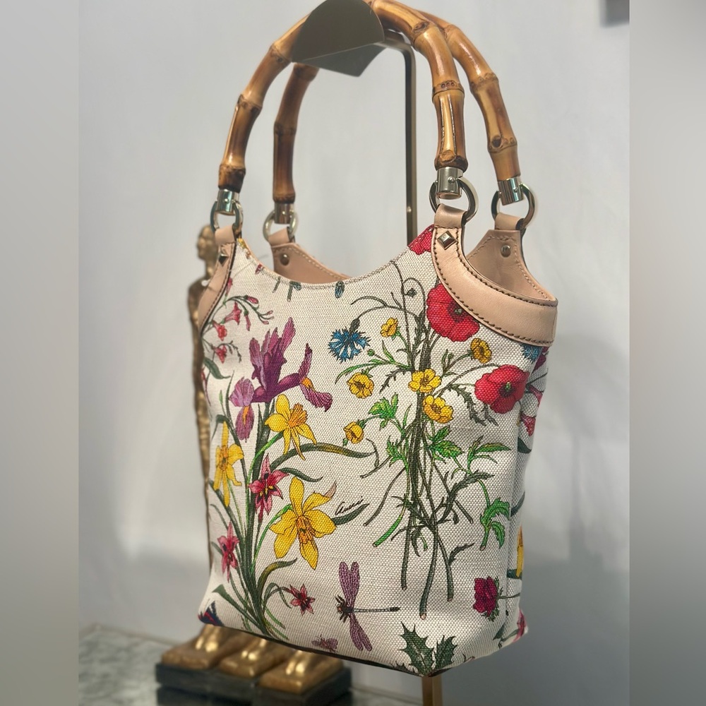 GUCCI Flora NWOT Canvas Tote with Bamboo Handle - Picture 4 of 7
